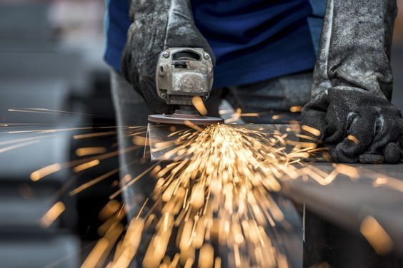 Trung Quốc âm thầm gom quặng sắt giữa lúc ngành thép giảm tốc