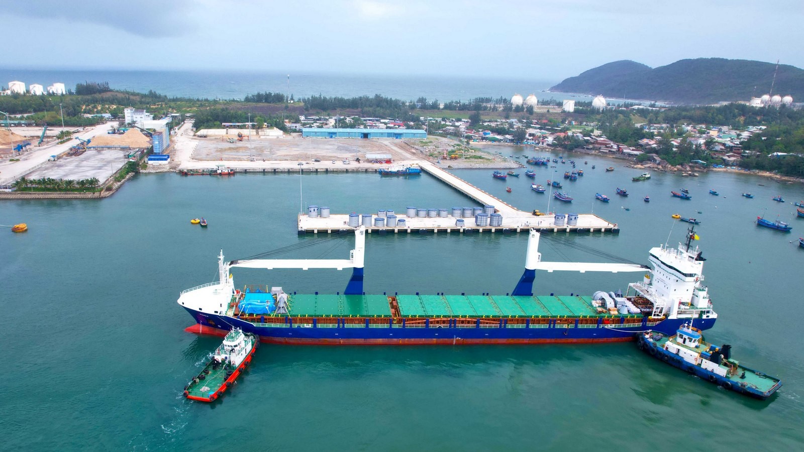 PVS trình kế hoạch tăng vốn hơn 1.000 tỷ đồng, dồn lực cho điện gió ngoài khơi và LNG