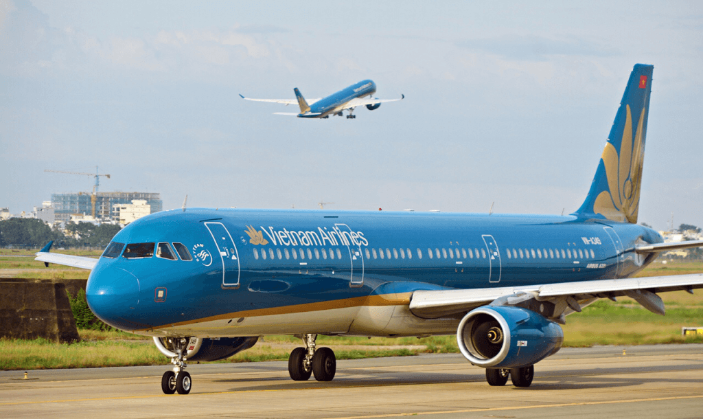 Lợi nhuận đạt 4.514 tỷ đồng, Vietnam Airlines vẫn phải dè chừng giá nhiên liệu