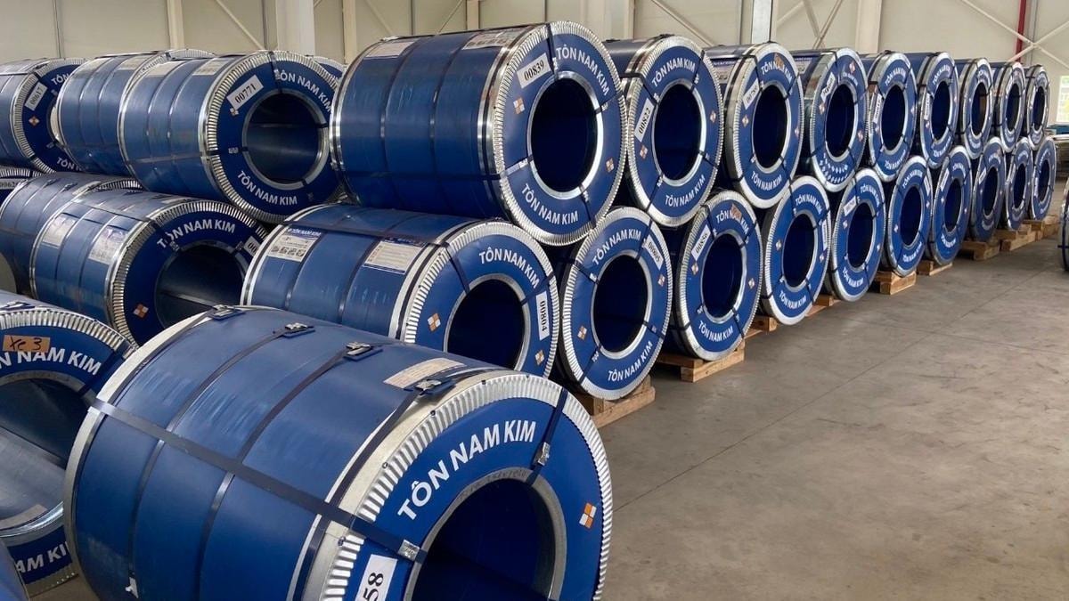 Một doanh nghiệp thép trên HoSE sắp phát hành 125 triệu cổ phiếu giá 12.000 đồng