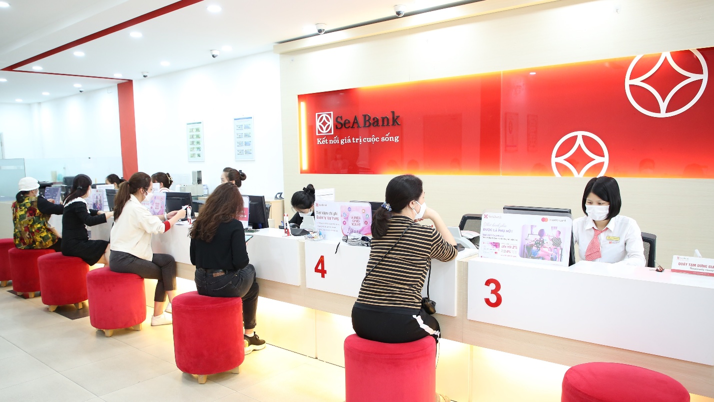 Gia đình Phó Chủ tịch SeABank biến động sở hữu hàng triệu cổ phiếu SSB