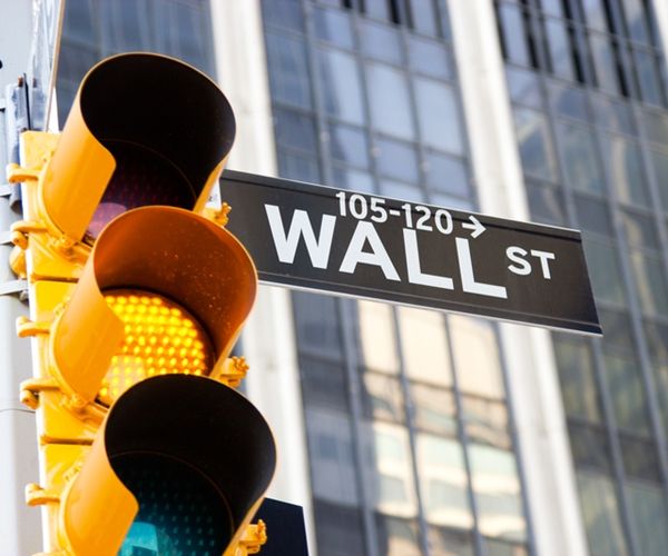Goldman Sachs: Fed có thể "đóng băng" lãi suất thêm 18 tháng