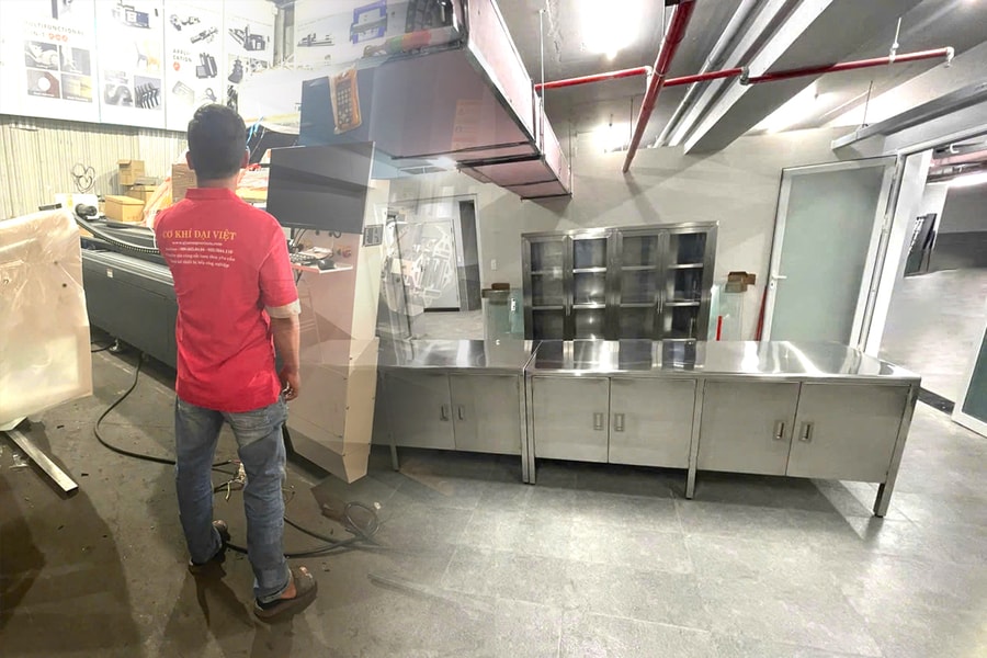 Kỹ sư Nguyễn Minh Phú: Từ thợ hàn đến chuyên gia thiết kế bếp công nghiệp