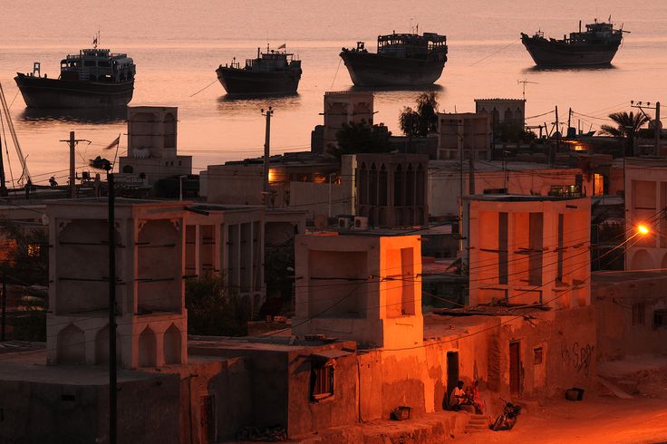 Hormuz mở cửa không đồng nghĩa kinh tế trở lại bình thường.jpg