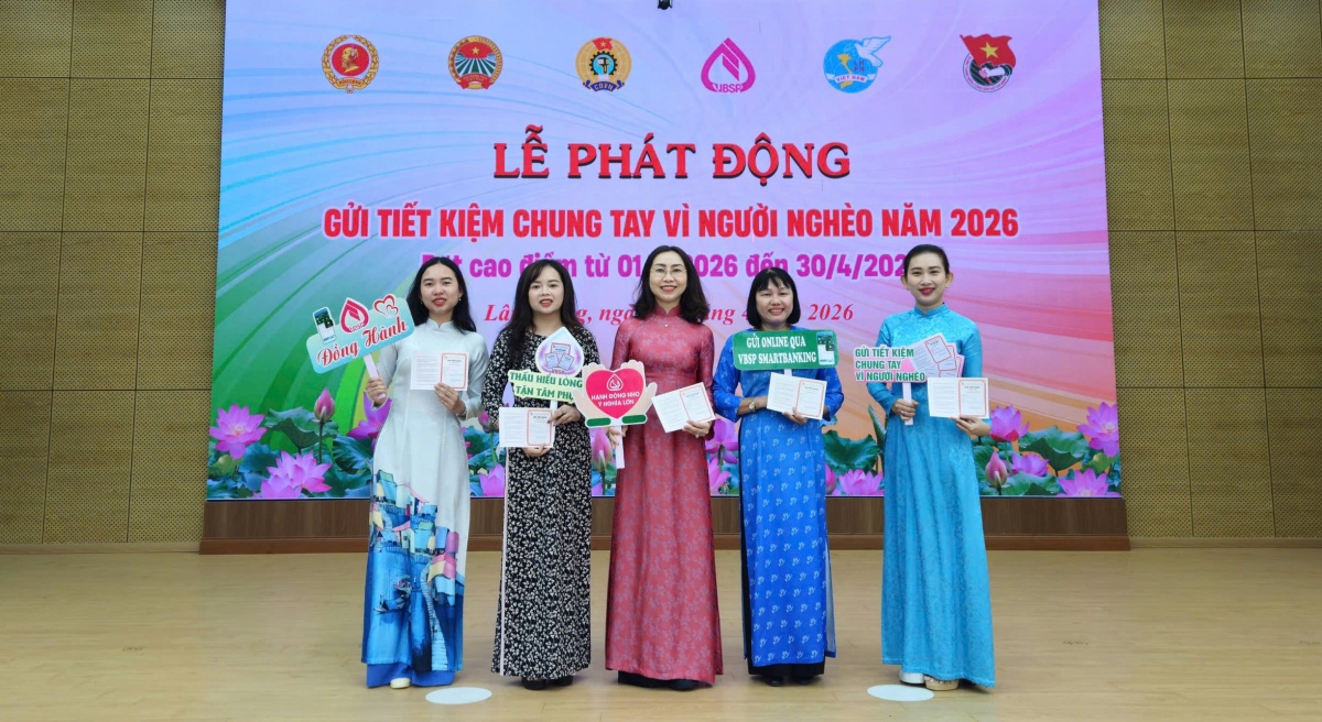 NHCSXH Chi nhánh tỉnh Lâm Đồng đẩy mạnh tuyên truyền, vận động người dân tham gia chương trình “Gửi tiết kiệm chung tay vì người nghèo” năm 2026.