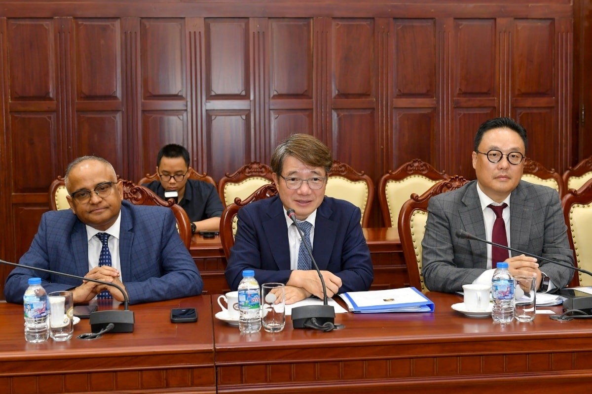 Ông Dongil Kim, Giám đốc Nhóm nước tại ADB phát biểu tại buổi tiếp.jpg
