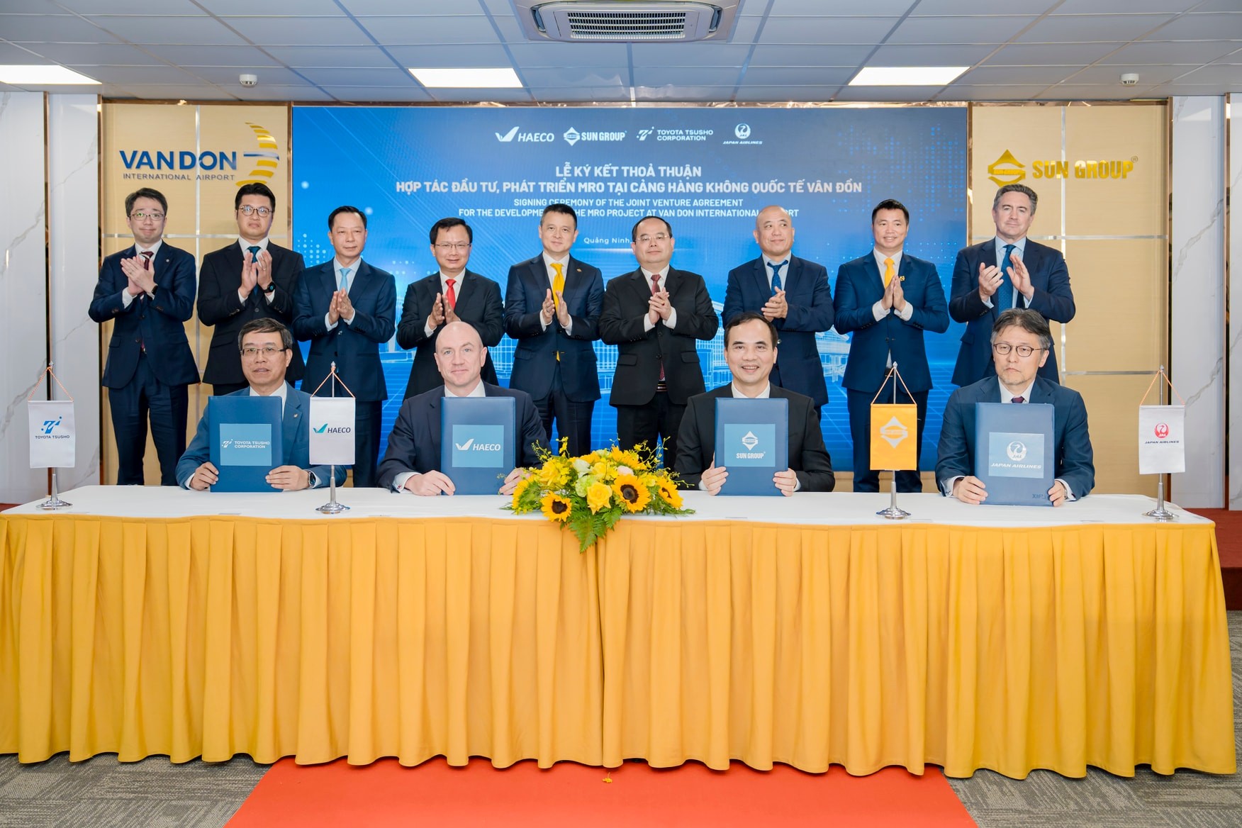 Quang cảnh lễ ký kết. Ảnh Sun Group.jpg