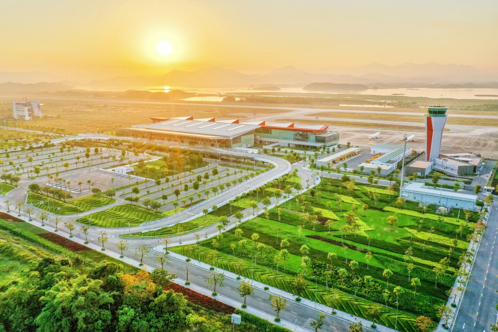 Cảng hàng không quốc tế Vân Đồn là sân bay tư nhân đầu tiên của Việt Nam. Ảnh Sun Group.jpg