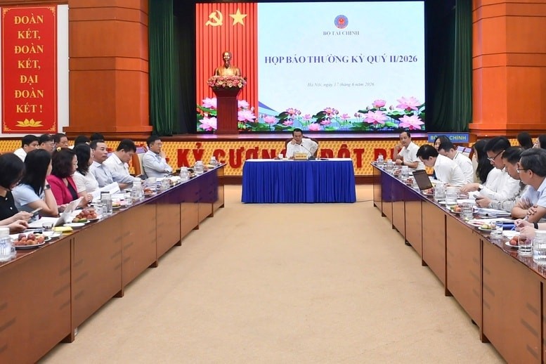 Toàn cảnh buổi họp báo.jpg