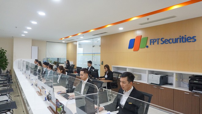 Vừa tăng vốn lên hơn 3.800 tỷ đồng, FPTS tiếp tục tính vay thêm 2.000 tỷ đồng