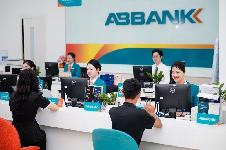 Lợi nhuận ABB tăng gấp 3,6 lần, chi phí dự phòng lại vọt 151%