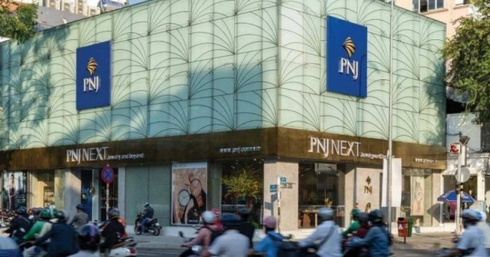 Một lãnh đạo PNJ vừa chuyển hơn 561.000 cổ phiếu cho người thân