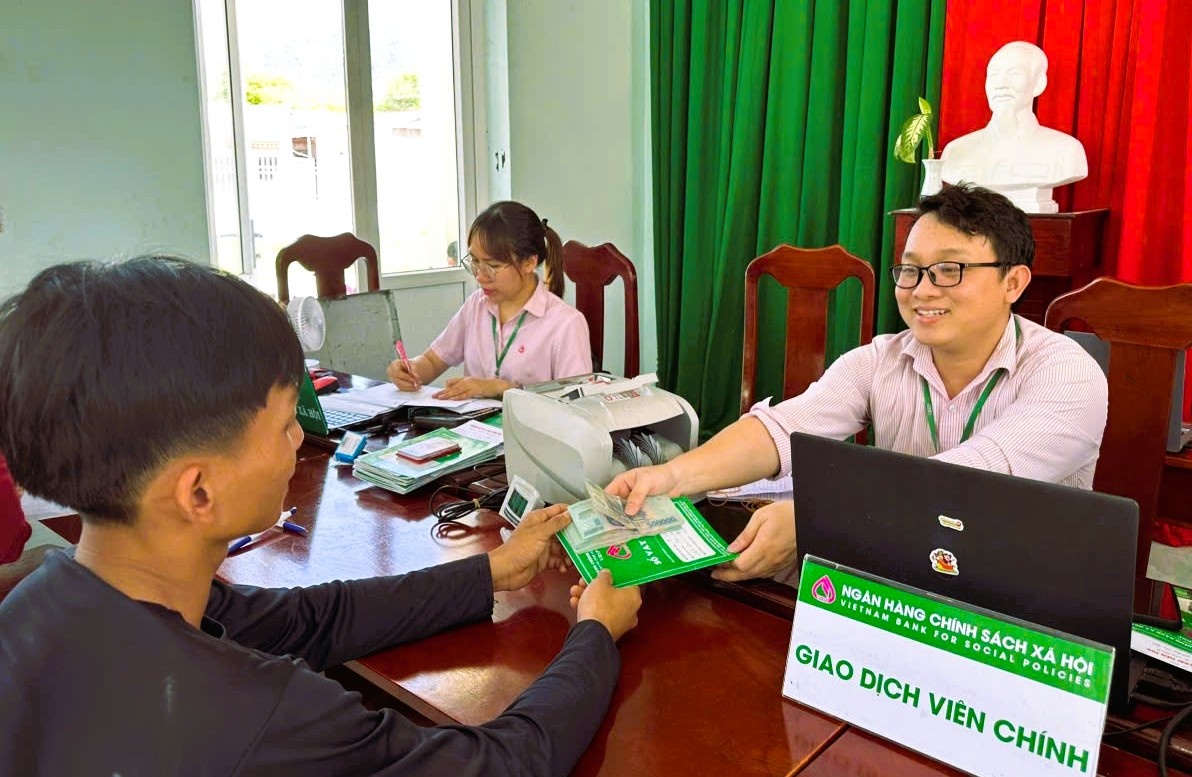 Khánh Hòa giải ngân khoản vay đầu tiên cho người sau cai nghiện.