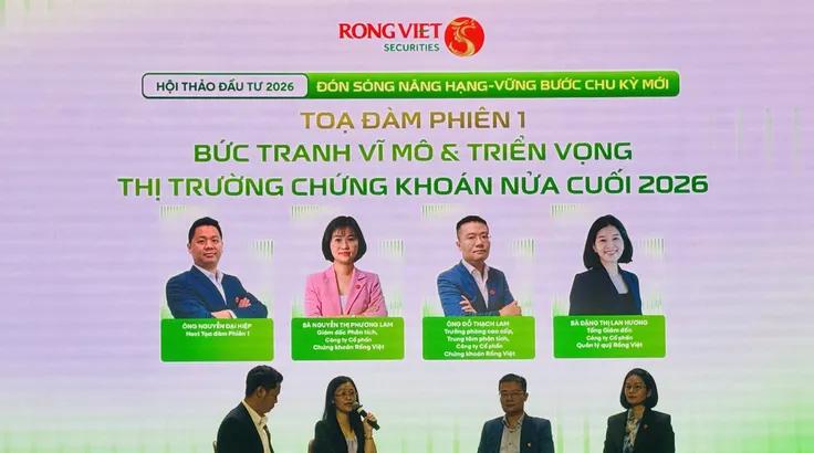 Nâng hạng không phải ‘cây đũa thần’ kéo vốn ngoại trở lại