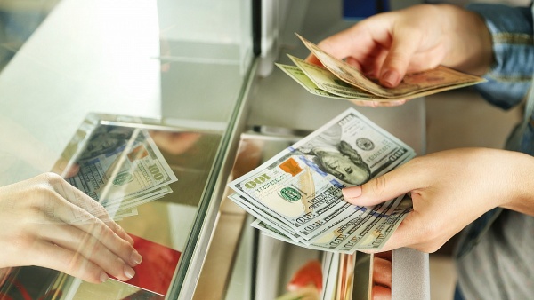 Tăng trách nhiệm đại lý đổi ngoại tệ, đổi tiền của nước có chung biên giới