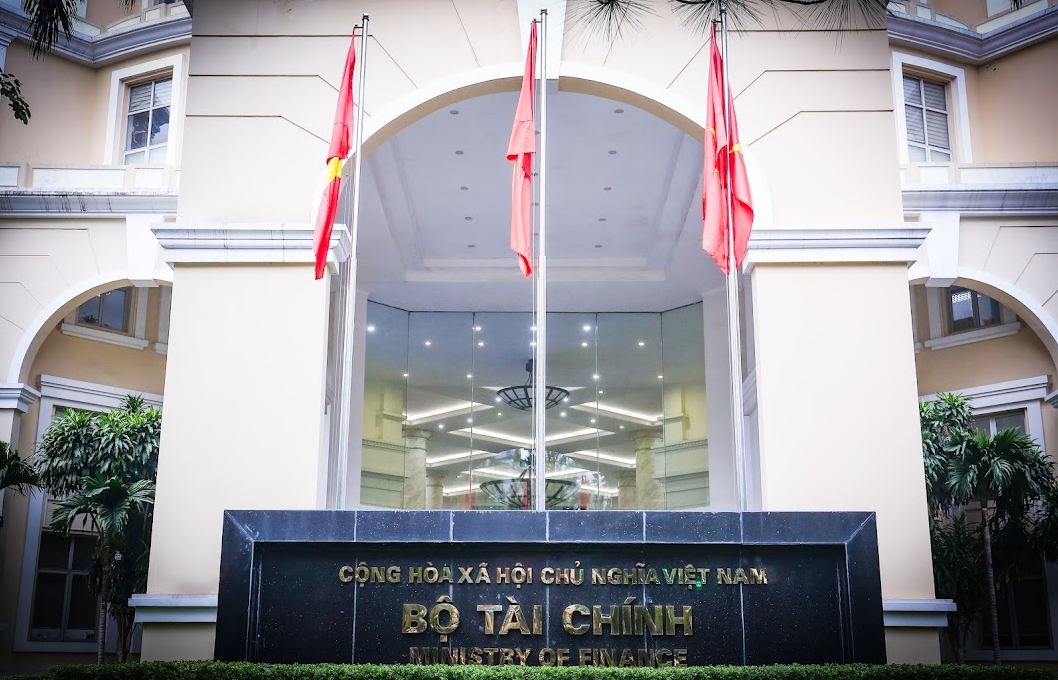 Bộ Tài chính đề xuất gia hạn giảm thuế xăng dầu thêm 3 tháng để hạ áp lực lạm phát