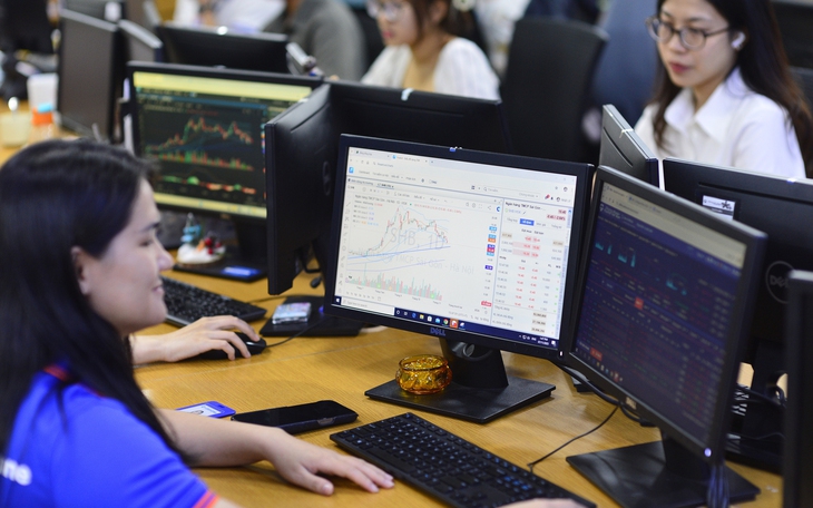 Nhận định thị trường 26/6: VN-Index rung lắc, nhiều công ty chứng khoán chỉ ra vùng mua đáng chú ý