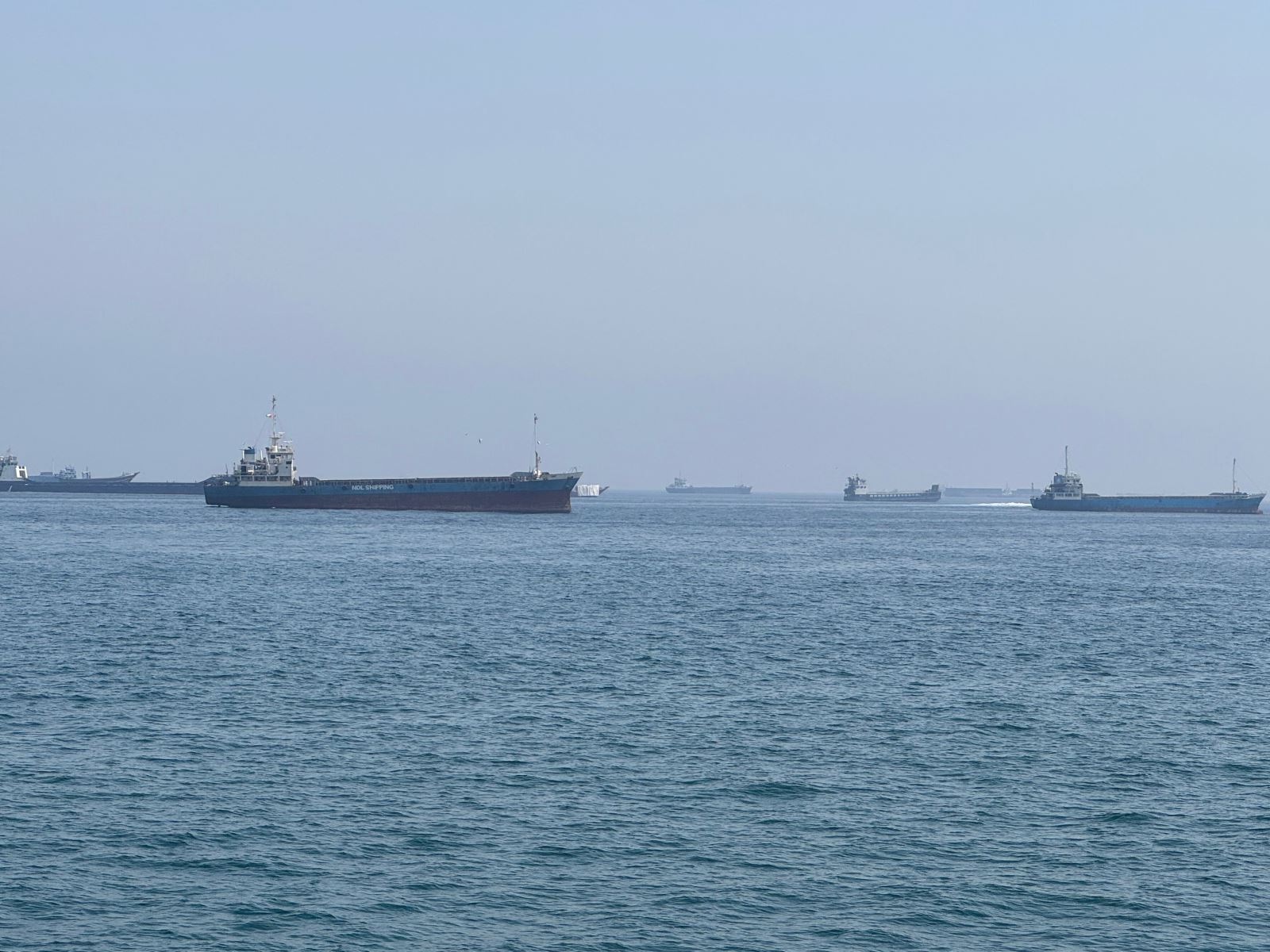 Căng thẳng Mỹ - Iran bùng phát trở lại sau loạt đòn đáp trả tại Eo biển Hormuz