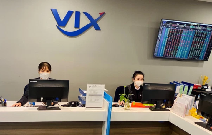 VIX vừa kiện toàn lãnh đạo, vừa lên kế hoạch lợi nhuận giảm 48%