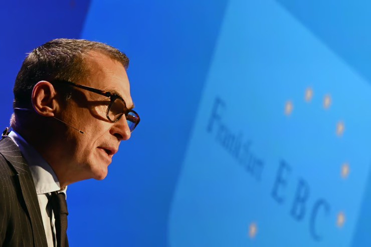 ECB cảnh báo lạm phát khu vực đồng euro khó hạ nhiệt, cánh cửa tăng lãi suất vẫn để ngỏ