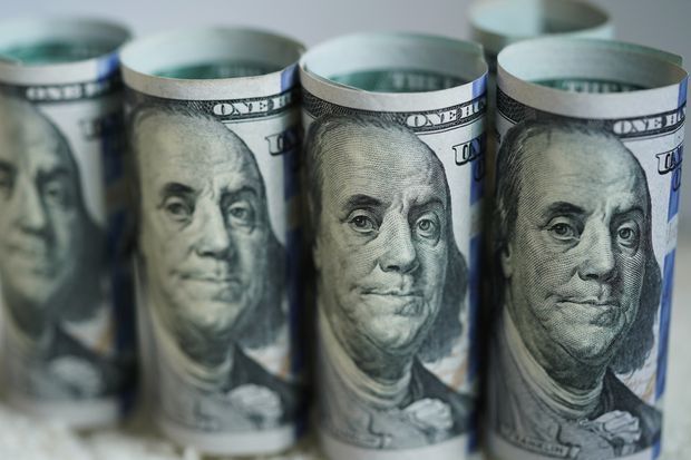 Lần đầu tiên các ngân hàng trung ương muốn giảm tỷ trọng USD trong dự trữ ngoại hối