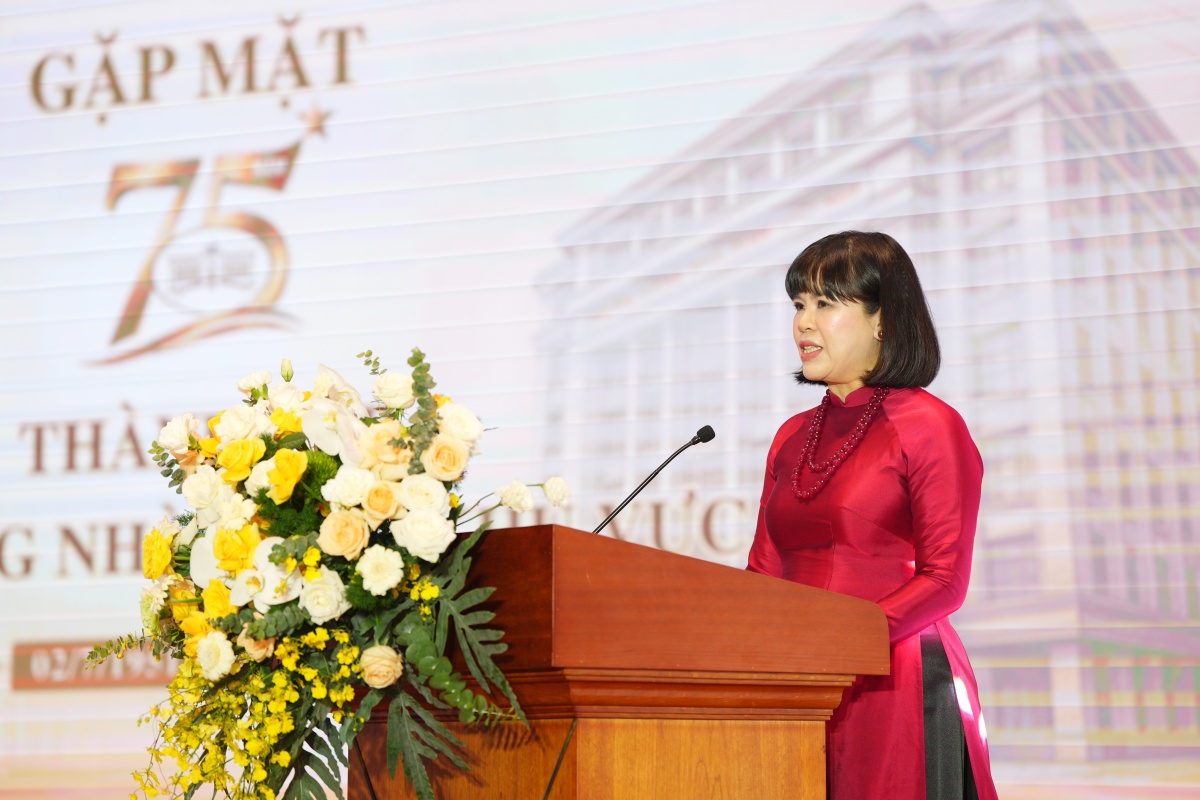 bà Nguyễn Thị Hòa, Giám đốc NHNN Chi nhánh Khu vực 1