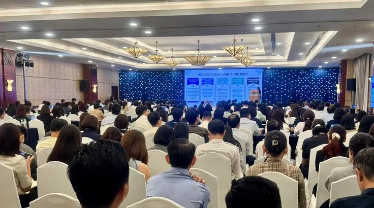 UBCKNN phố biến các chính sách mới về phát hành chứng khoán