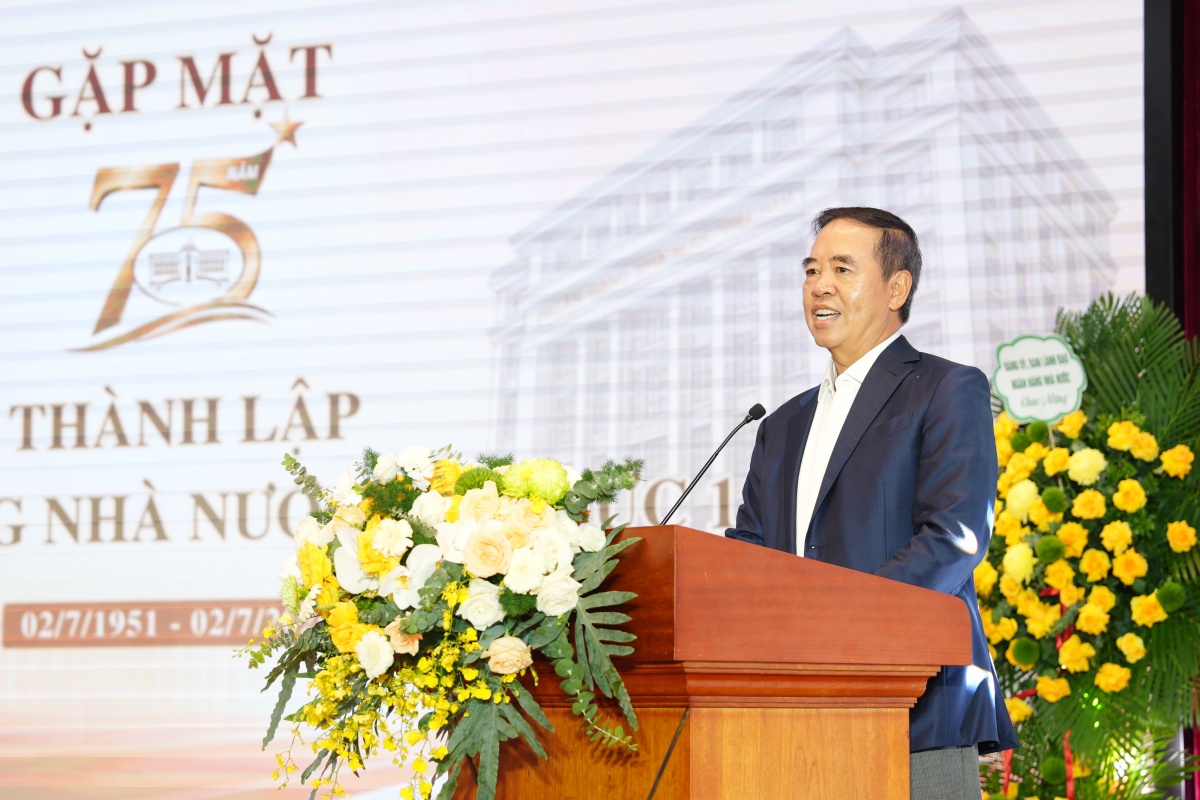 đồng chí Nguyễn Văn Bình, nguyên Ủy viên Bộ Chính trị, nguyên Trưởng Ban Kinh tế Trung ương, nguyên Thống đốc Ngân hàng Nhà nước Việt Nam chia sẻ tại Lễ kỷ niệm