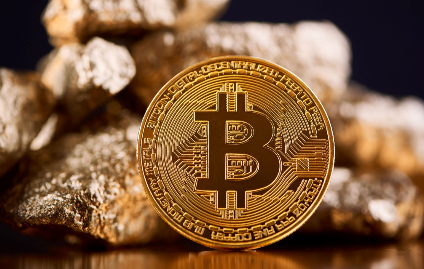 Bitcoin bật tăng trở lại sau cú sốc từ Strategy, phe mua đã quay lại?
