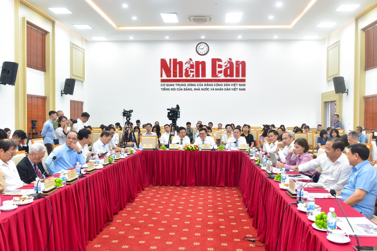Ngành Ngân hàng sẵn sàng đồng hành cùng doanh nghiệp, khơi thông nguồn lực cho tăng trưởng