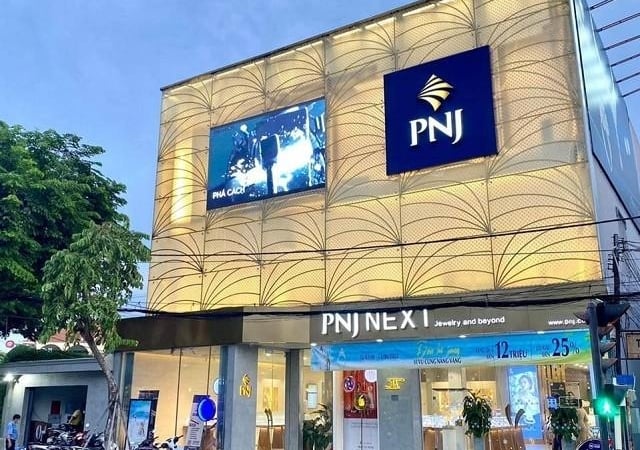Sau cú giảm hơn 26%, PNJ tiếp tục đón tin VinaCapital không còn là cổ đông lớn