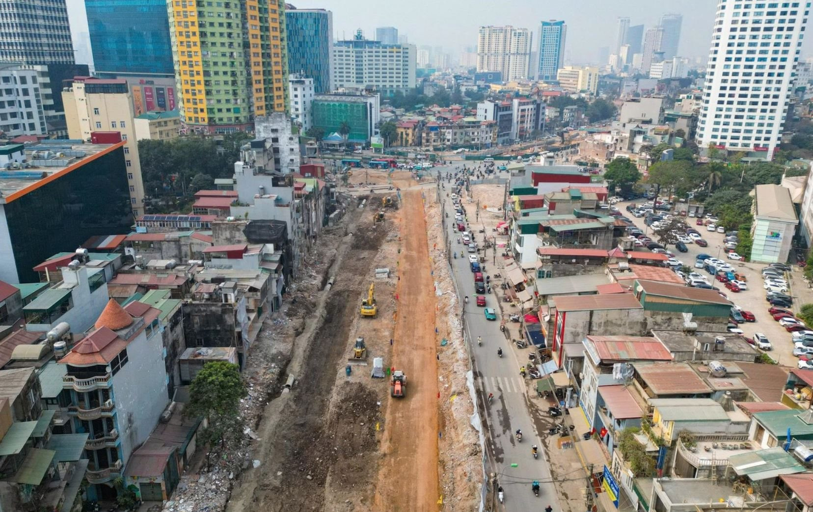 Giải ngân đầu tư công vượt 370.000 tỷ đồng: Hà Nội, TP.HCM dẫn đầu,