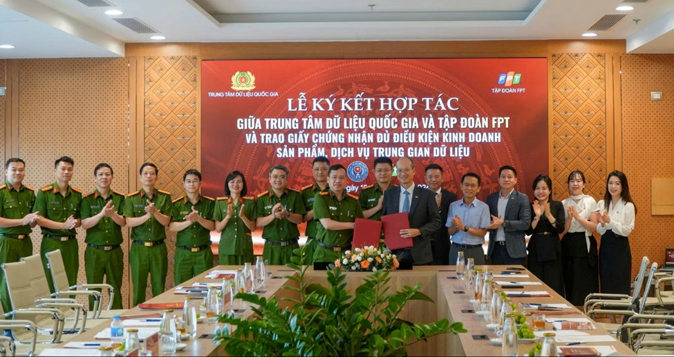 FPT ký kết hợp tác với Trung tâm Dữ liệu quốc gia thuộc Bộ Công an