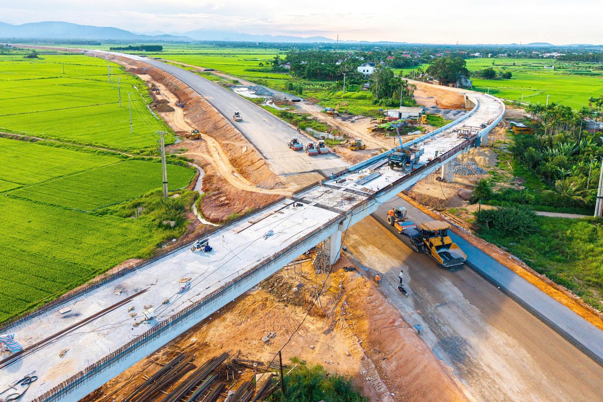 TP. Hồ Chí Minh chạy nước rút giải ngân 96.000 tỷ đồng vốn đầu tư công còn lại
