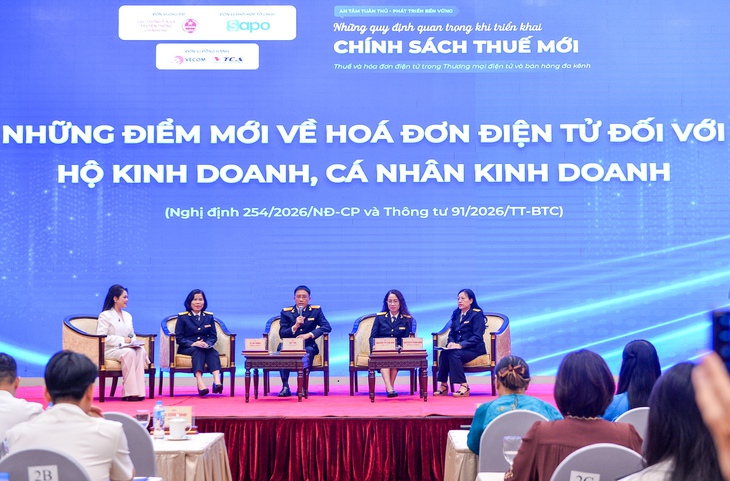 Bán hàng online, bán đa kênh: Khi nào phải xuất hóa đơn, kê khai thuế?