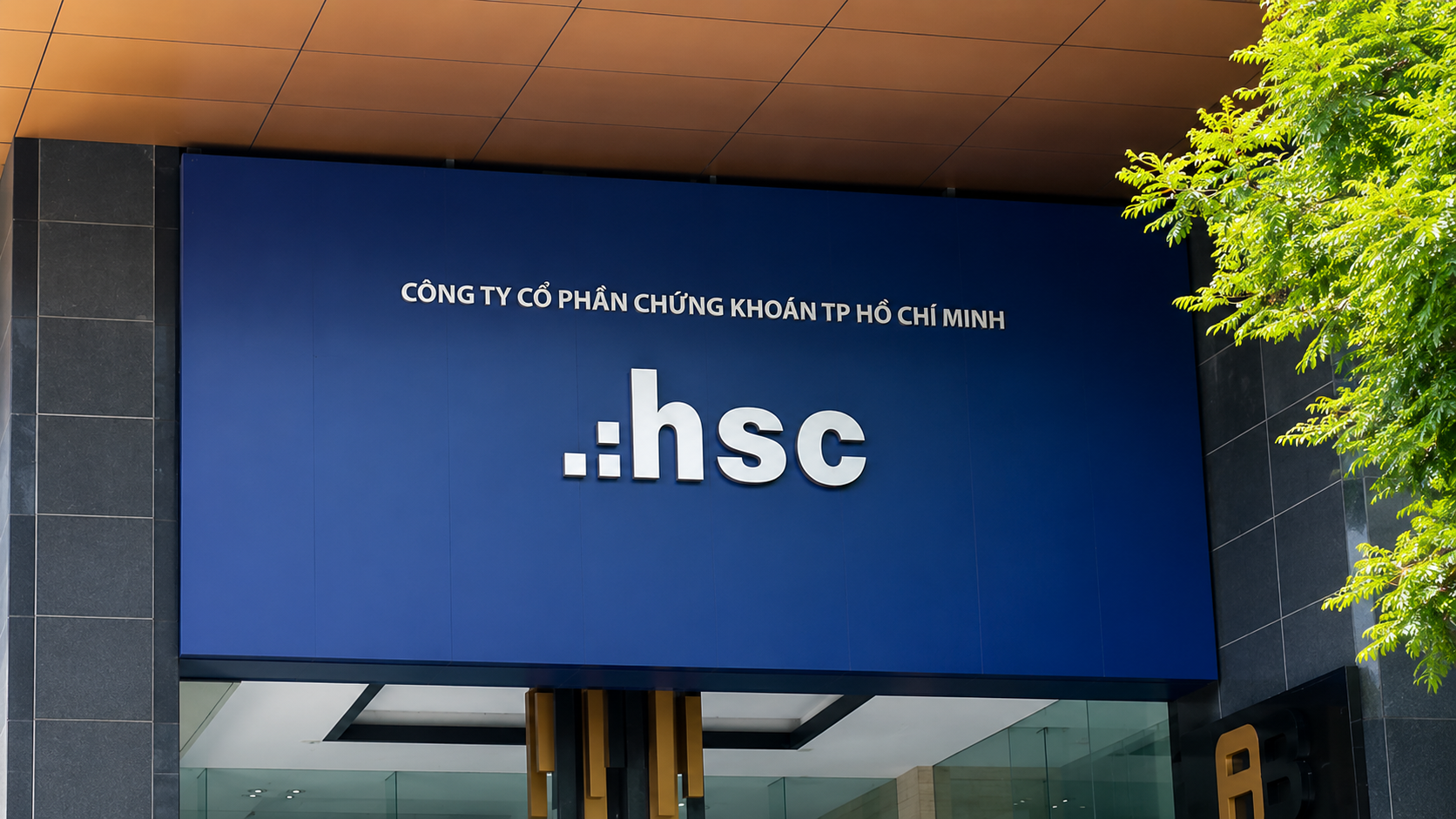 HSC lãi quý II tăng 42%, dư nợ margin tiếp tục áp sát trần