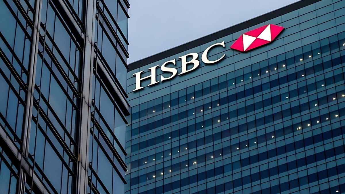 HSBC: Nhập siêu, lạm phát và tỷ giá sẽ là ba phép thử của kinh tế Việt Nam nửa cuối năm