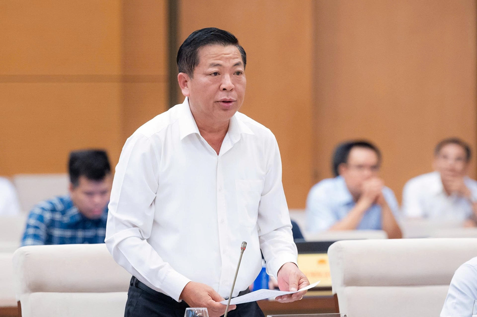 Sửa Luật Kinh doanh bất động sản: Đề xuất cắt 4 thủ tục hành chính, phân cấp chuyển nhượng dự án