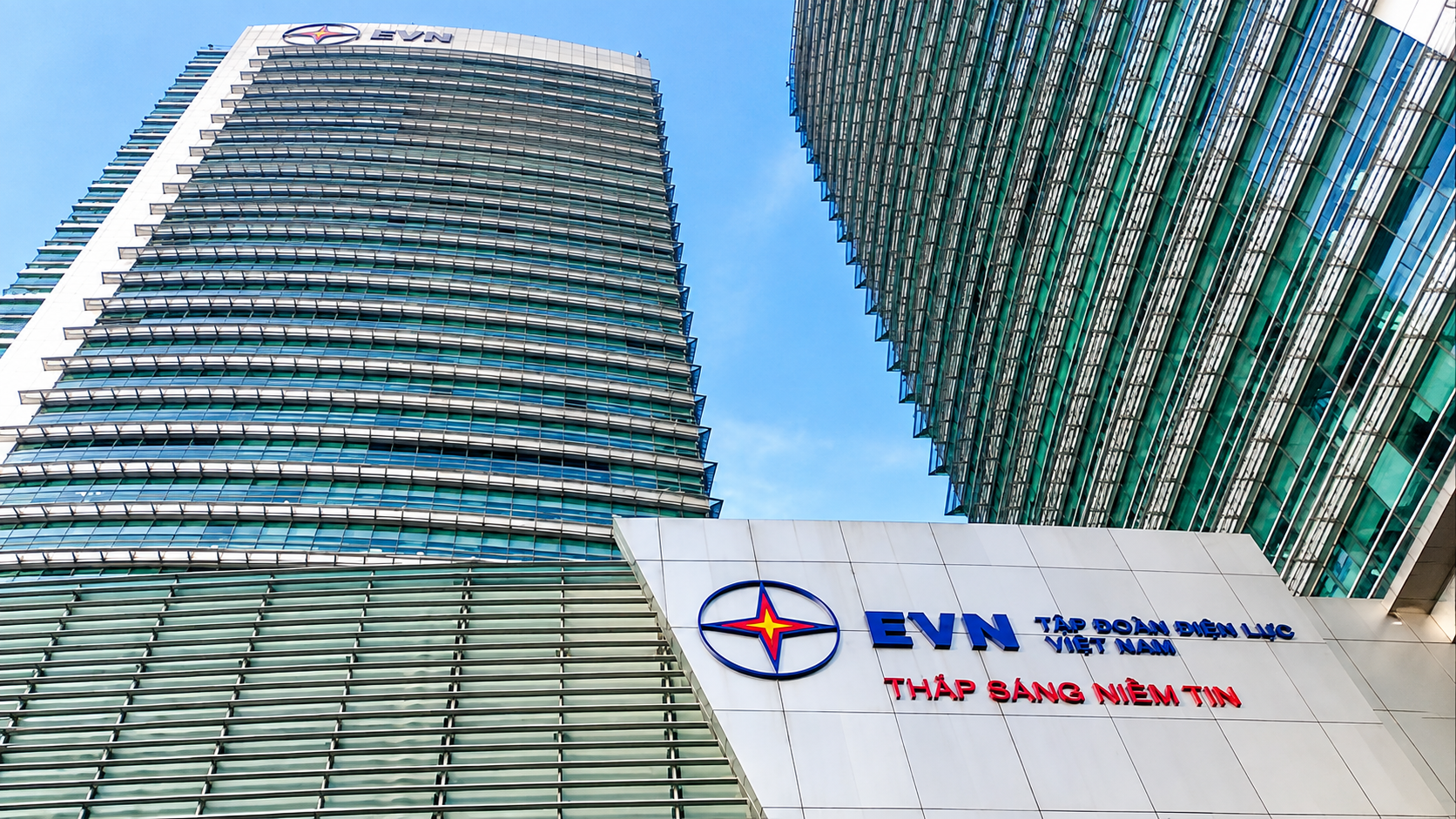 EVN xử lý hết lỗ lũy kế phát sinh giai đoạn 2022-2023, doanh thu 6 tháng đạt gần 353.000 tỷ đồng