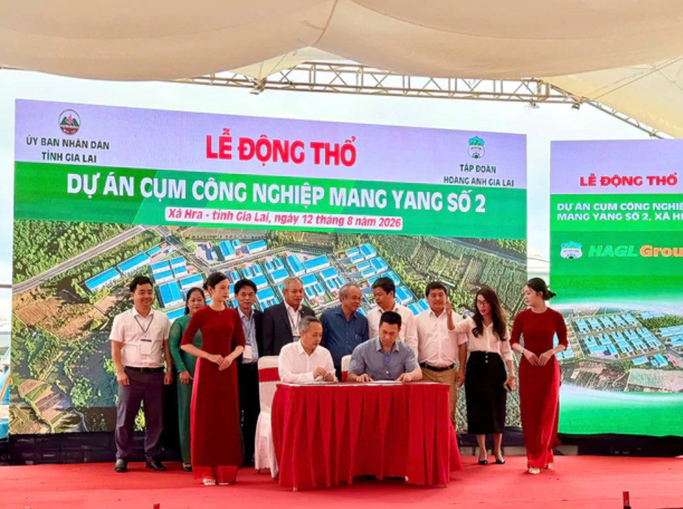 Bầu Đức động thổ cụm công nghiệp 75 ha, tạo hơn 4.500 việc làm