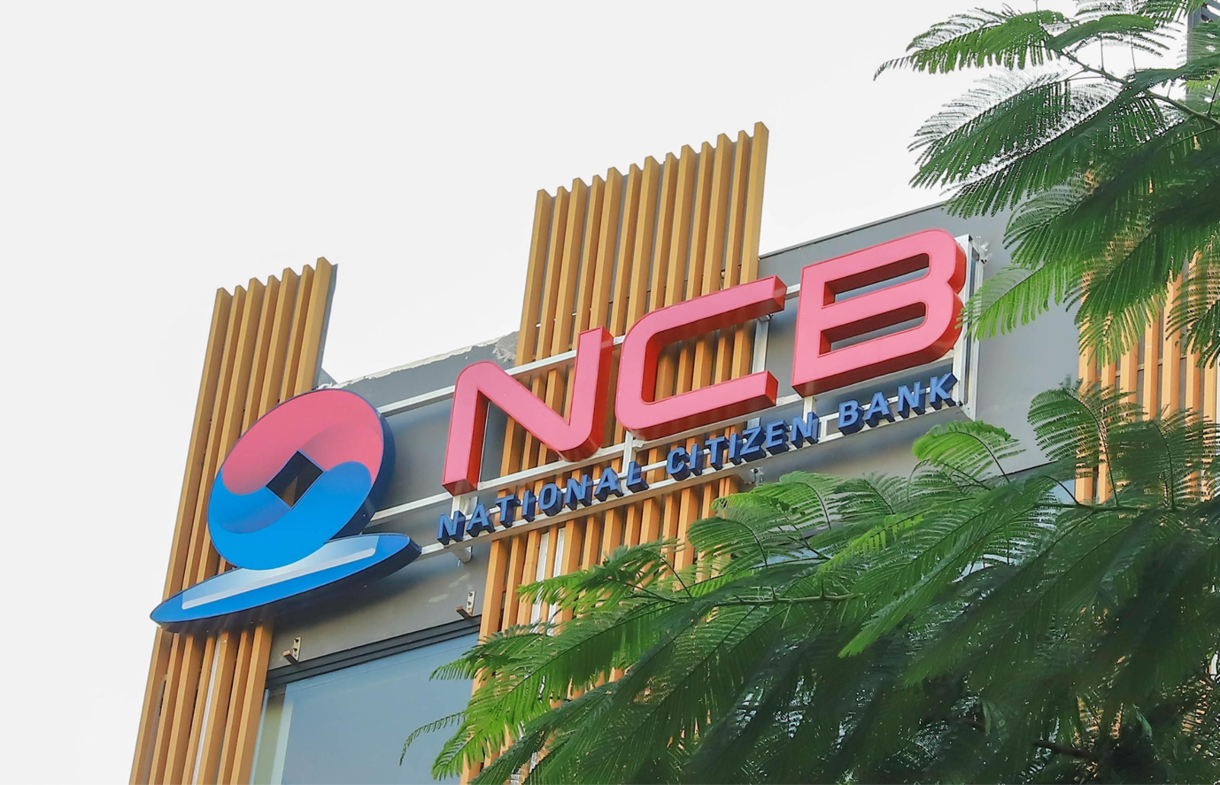 Ngân hàng tư nhân nhập cuộc, giảm lãi vay tới 1,8%/năm