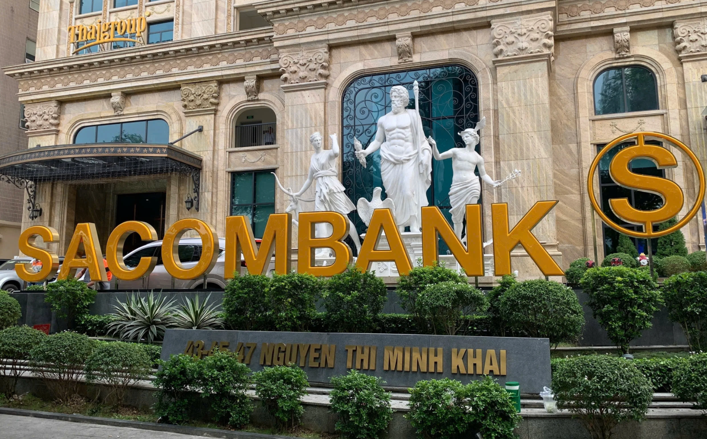 Một ngân hàng bất ngờ giảm lãi suất vay 2% cho một số khách hàng