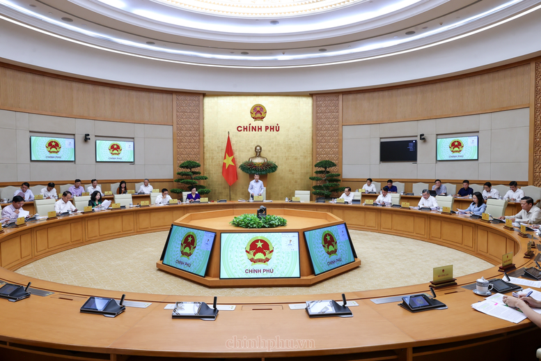Thủ tướng yêu cầu sửa 12 dự án luật, tháo gỡ điểm nghẽn cho đầu tư, kinh doanh