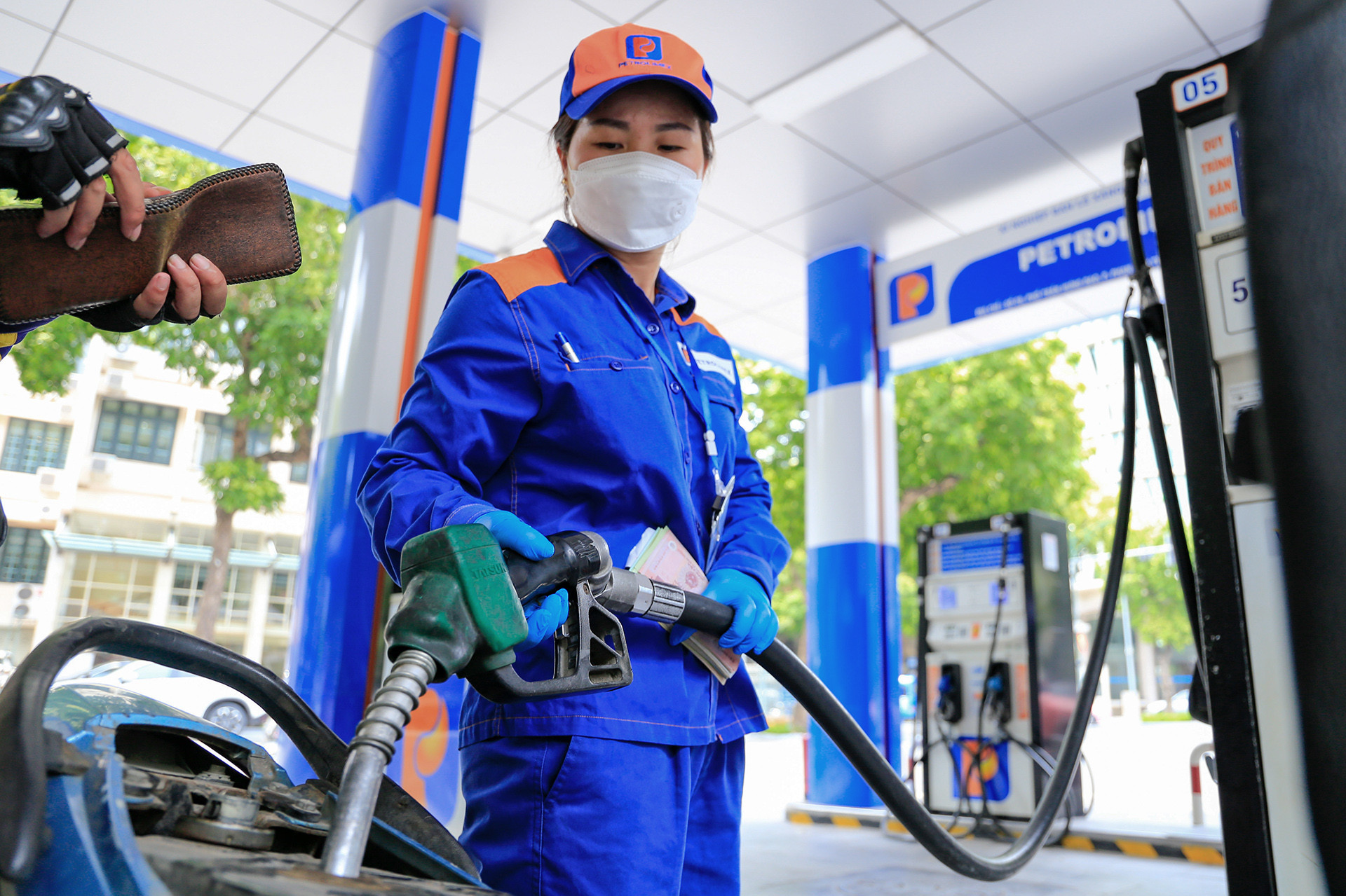 Dự thảo mới về kinh doanh xăng dầu: Giá theo thị trường, điều kiện gia nhập chặt hơn