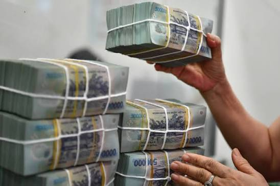 Dư nợ bất động sản hơn 2,5 triệu tỷ đồng trong 6 tháng, lãi suất chạm mốc 16%