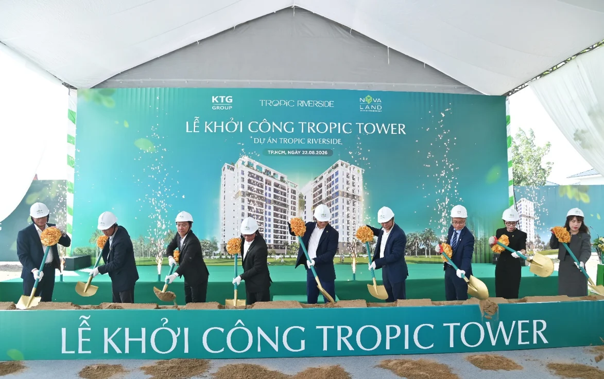 tropic-tower-2209.webp