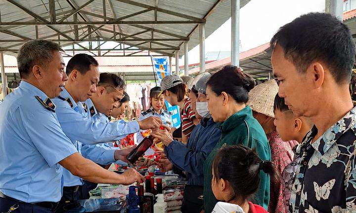 Lào Cai: Tăng cường kiểm soát hàng giả, hàng không rõ nguồn gốc