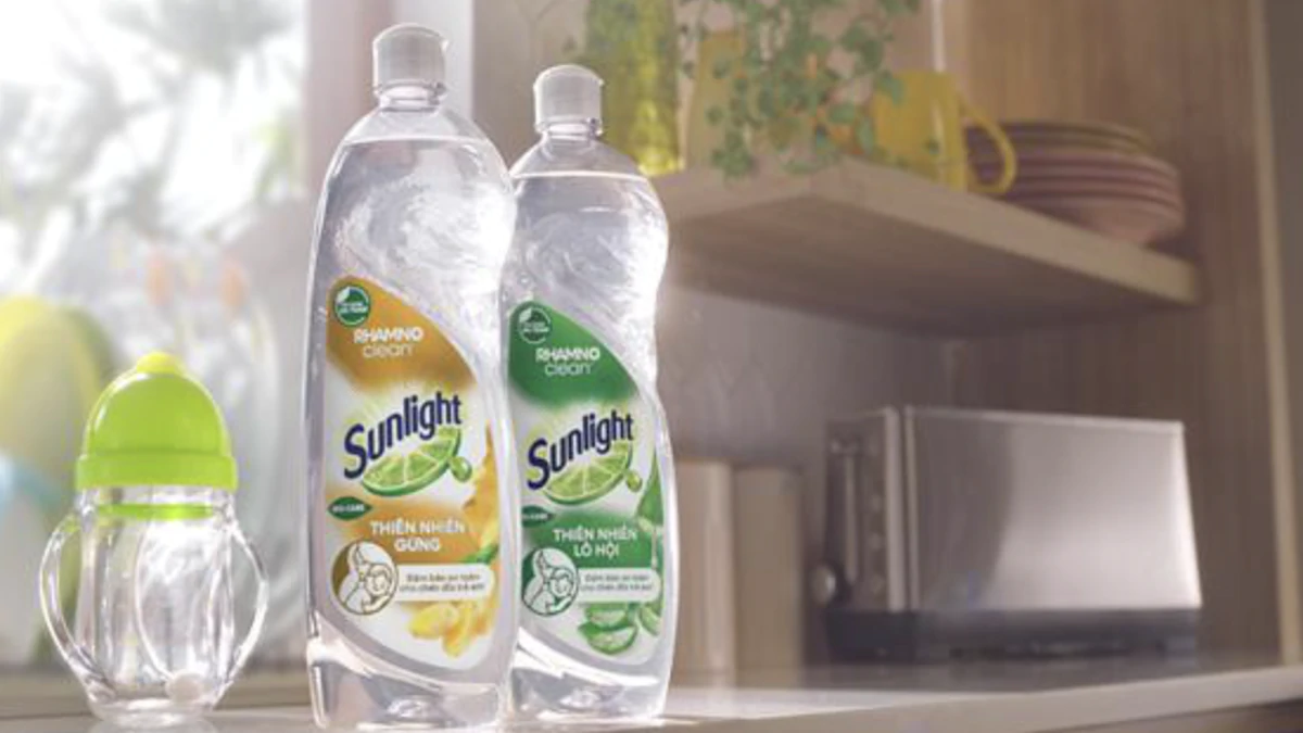 Sunlight Việt Nam xin lỗi về quảng cáo 'liếm món mẹ nấu'