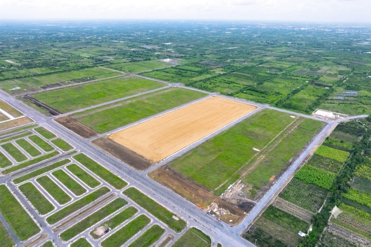 Ảnh 2 - Toàn cảnh KCN Prodezi và tiến độ san lấp mặt bằng.jpg