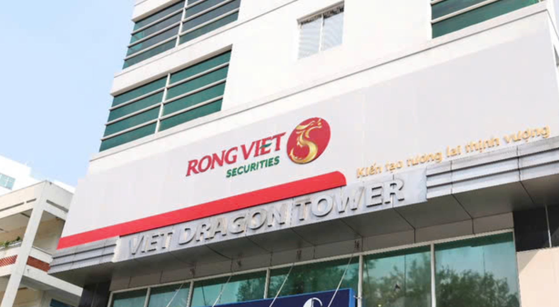 Chứng khoán Rồng Việt bị phạt 712,5 triệu đồng, buộc phải ngừng cung cấp một dịch vụ